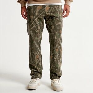 NWT camo Loose Workwear Pant